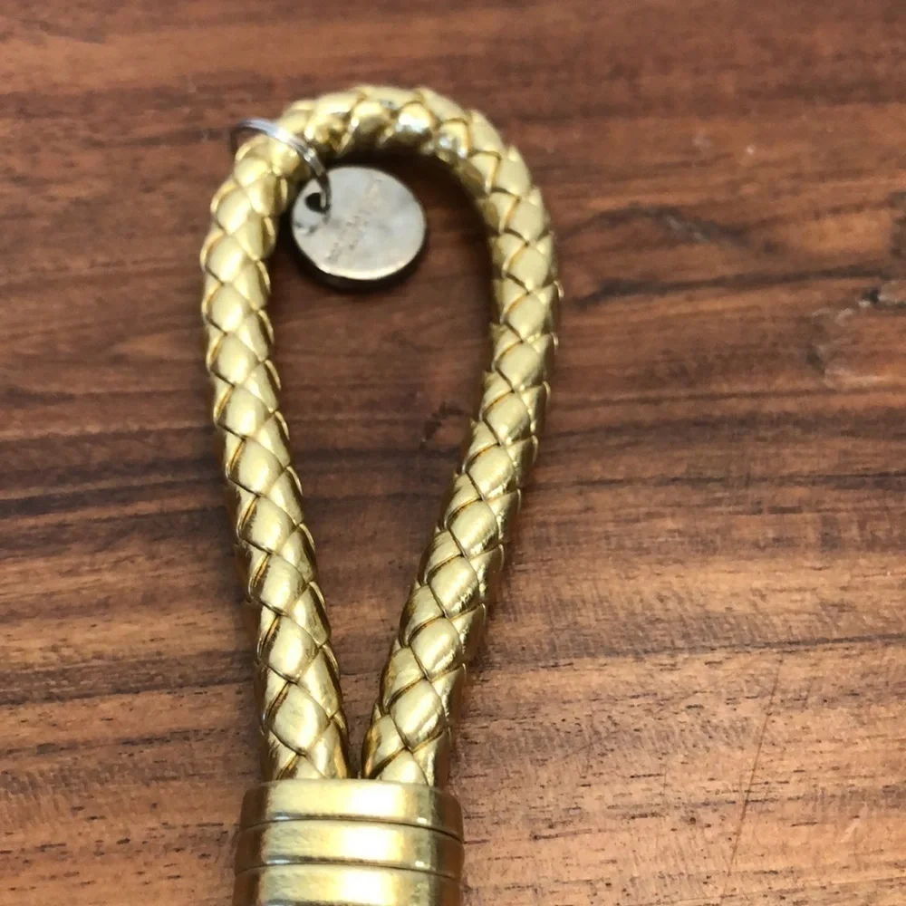 NEW 2013 MARVEL GOLD SPIDER MAN KEYCHAIN